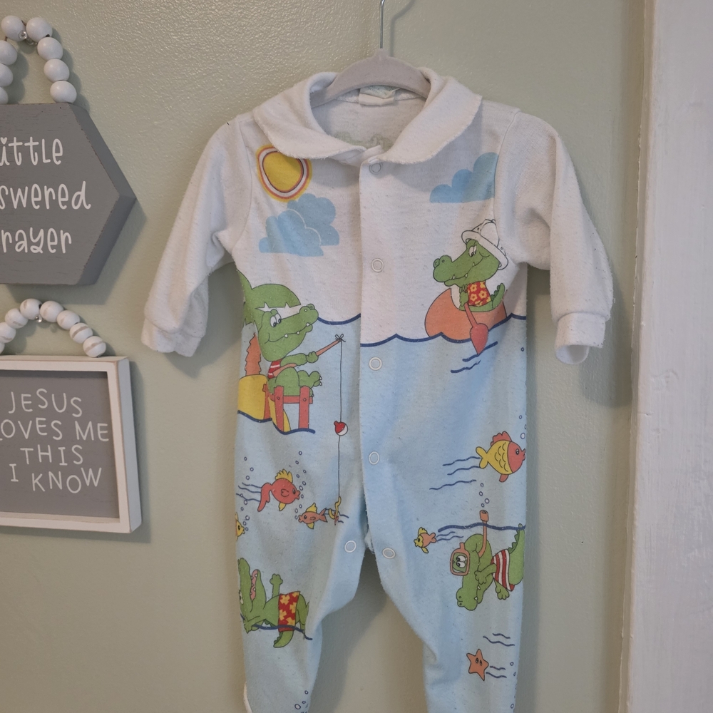 Vintage Healthtex Light Blue and White Alligator Print One-Piece Footie